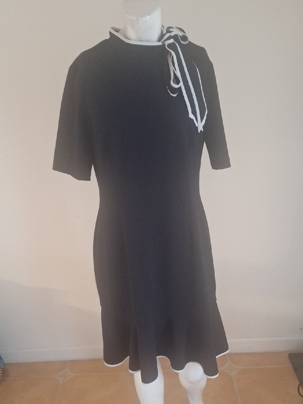 Gorgeous Elegant Cocktail Adrianna Papell Black Midi Dress White N Accent Sz 12